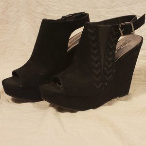 suede Wedges